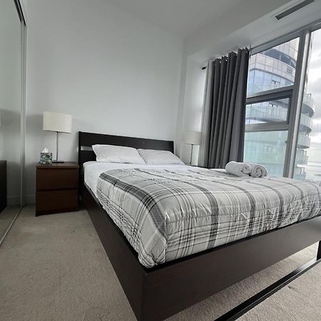 Grand Royal Suites Toronto Esterno foto