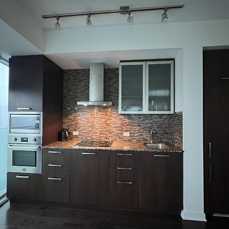 Grand Royal Suites Toronto Esterno foto