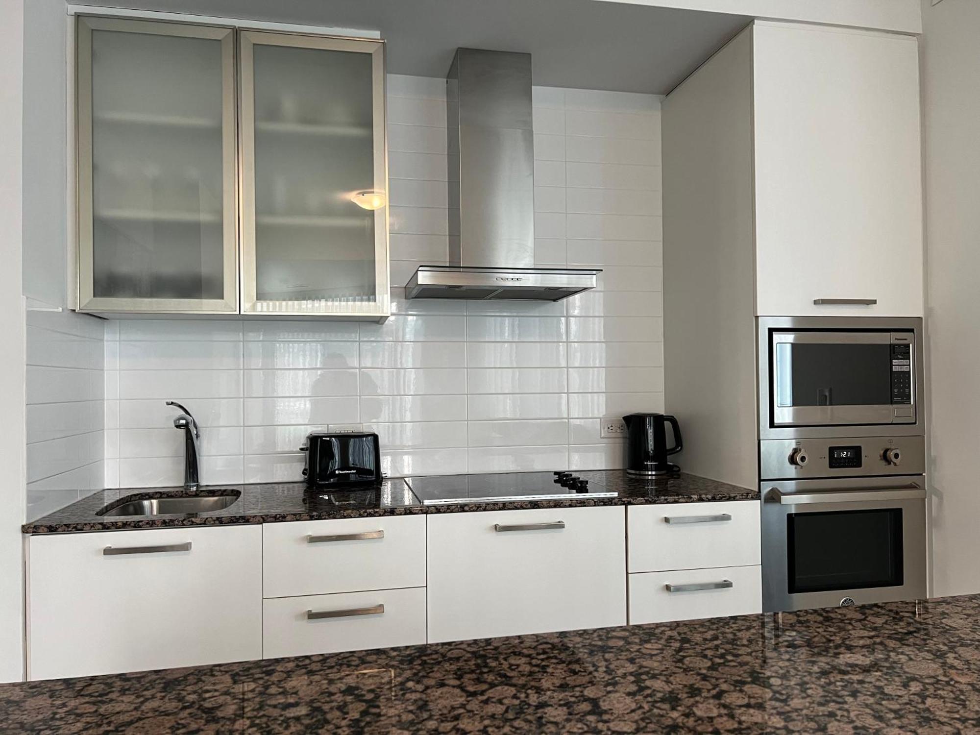 Grand Royal Suites Toronto Esterno foto