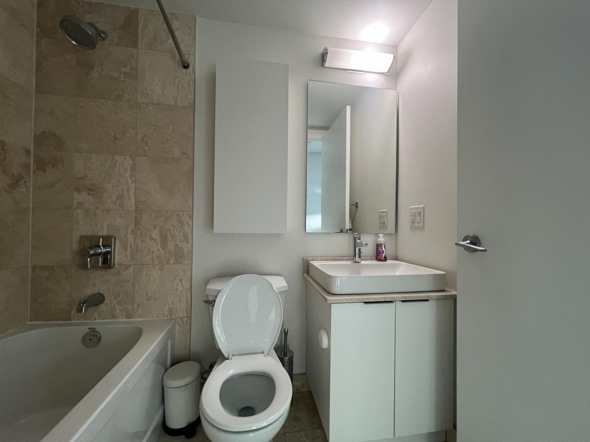 Grand Royal Suites Toronto Esterno foto