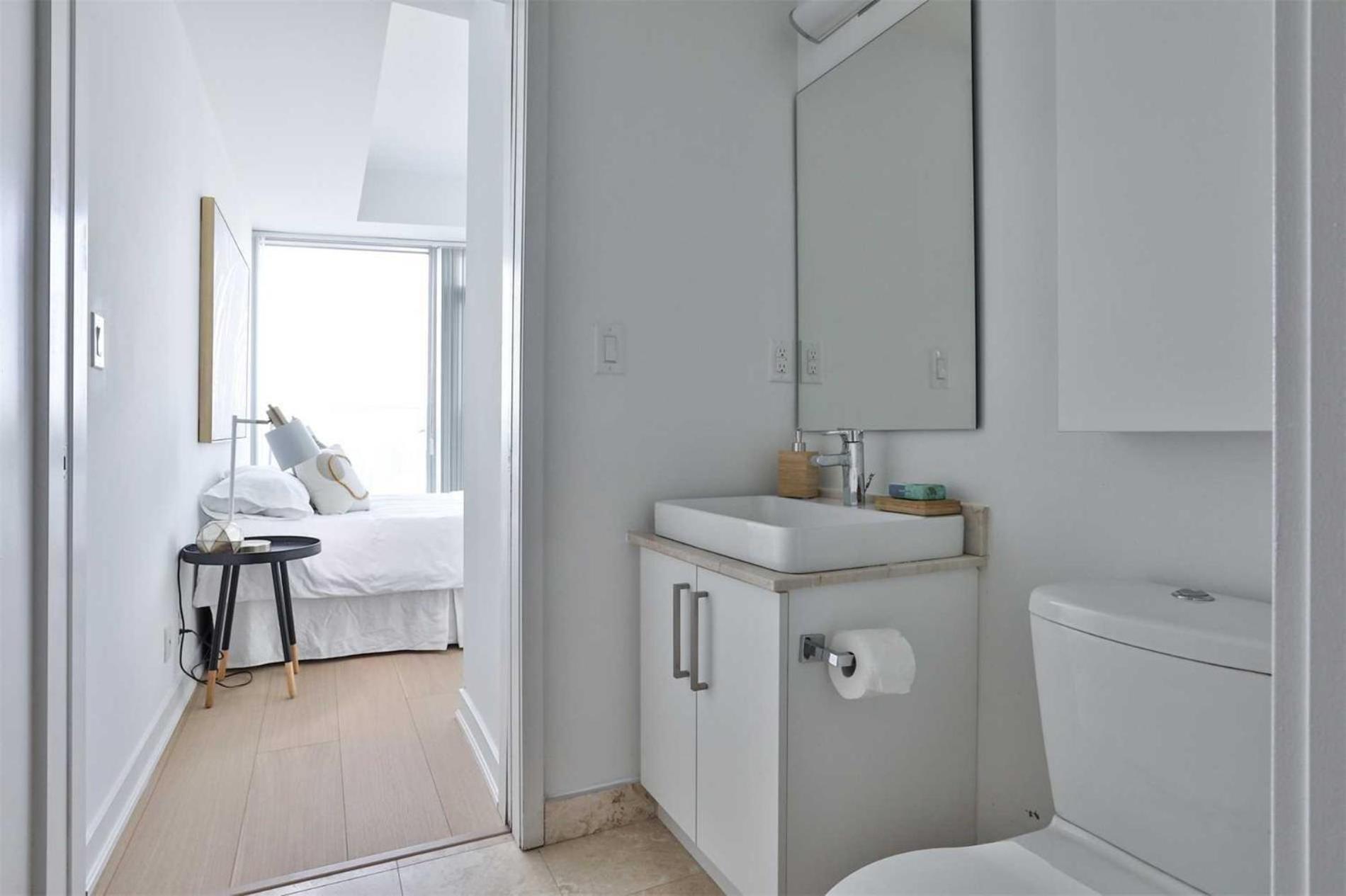 Grand Royal Suites Toronto Esterno foto
