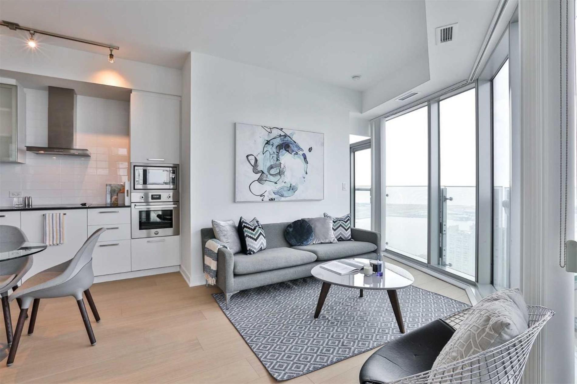 Grand Royal Suites Toronto Esterno foto