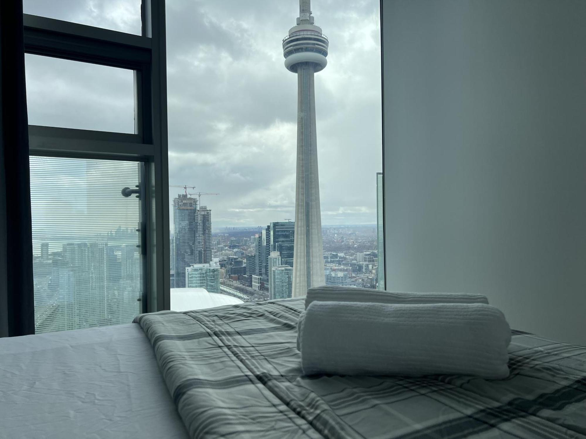 Grand Royal Suites Toronto Esterno foto